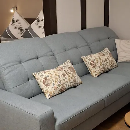 Zum Weingutsmuseum 3*