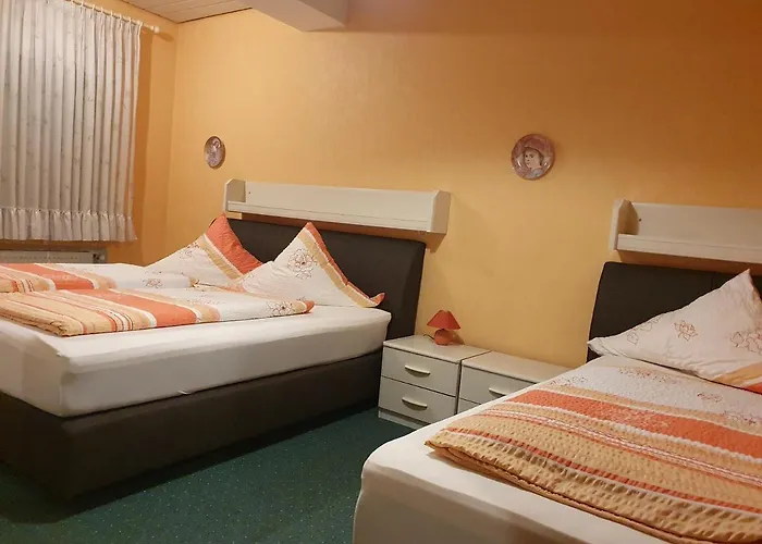 Zum Weingutsmuseum 3*